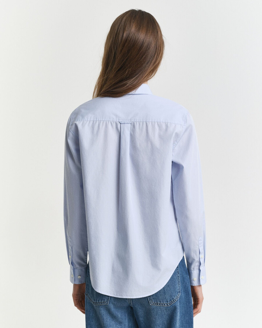 camisa clássica de popeline com modelagem regular - azul claro