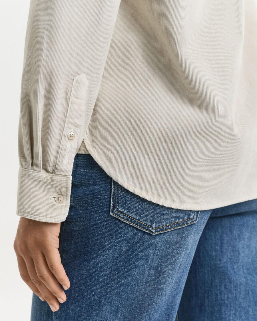 camisa de veludo cotelê de corte regular - cor bege