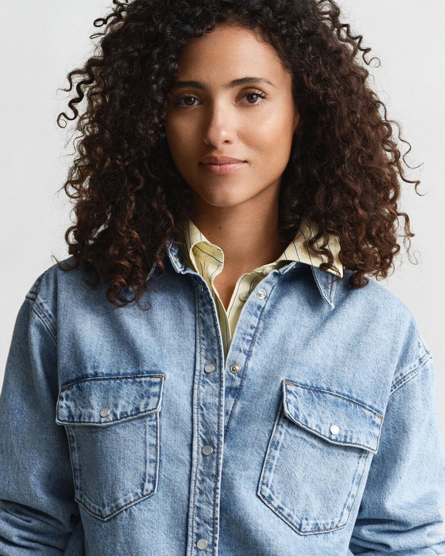 camisa jeans de corte relaxado - azul médio com efeito desgastado