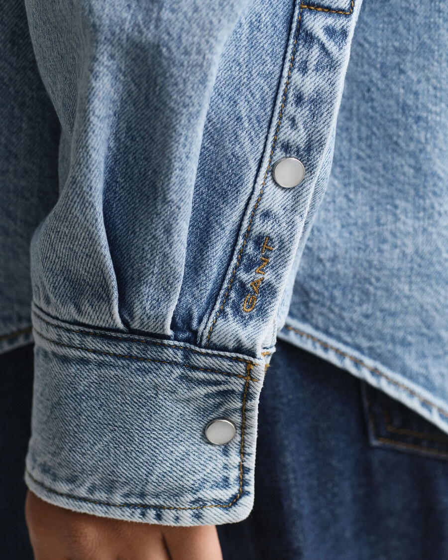 camisa jeans de corte relaxado - azul médio com efeito desgastado