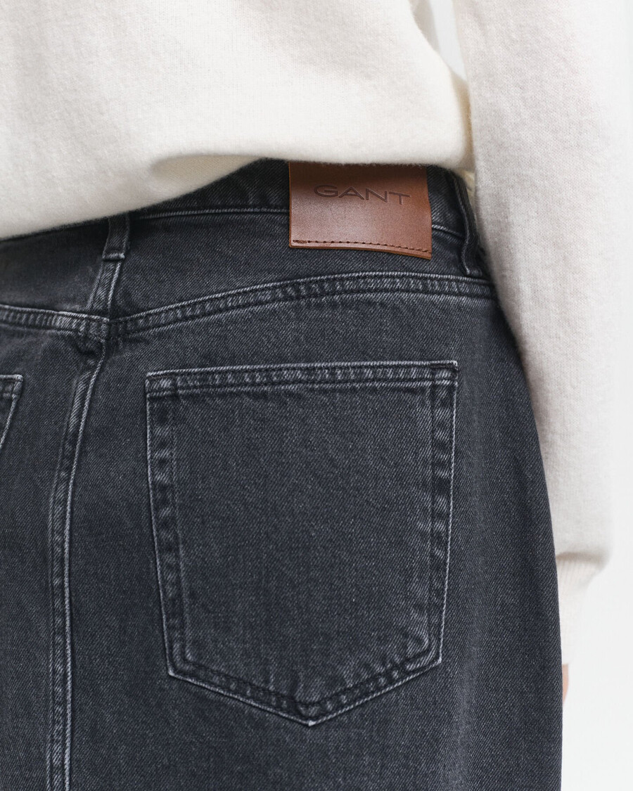 saia midi jeans com botões - preta com efeito desgastado