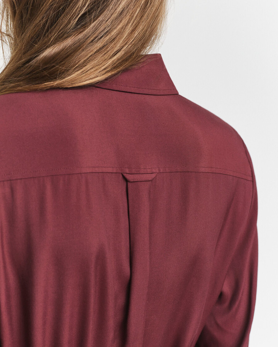 vestido midi camisa em viscose - vinho ameixa