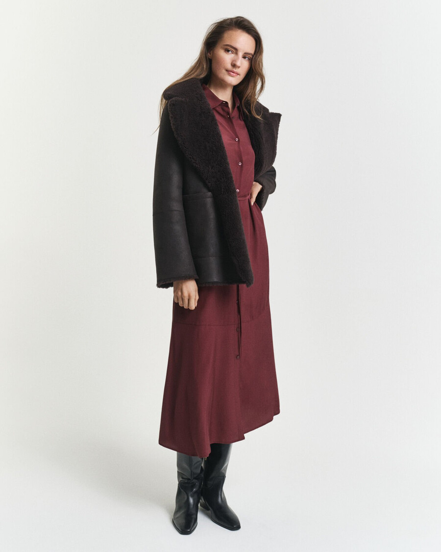 vestido midi camisa em viscose - vinho ameixa