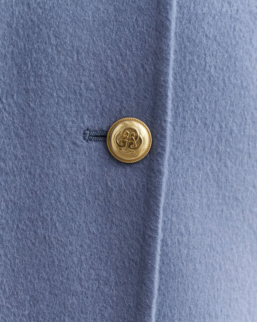 casaco estilo marinheiro com detalhes costurados À mão - jeans desbotado