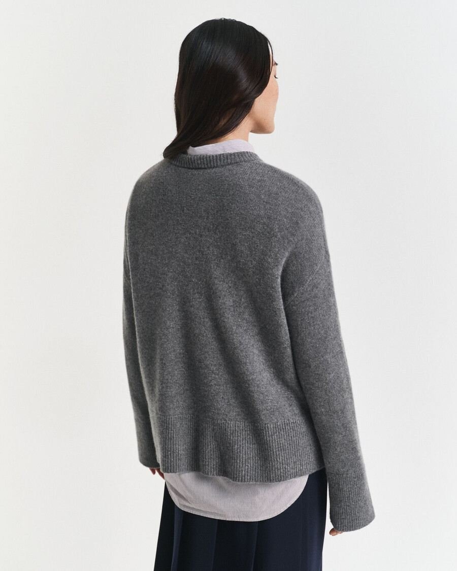 suéter de cashmere com gola redonda - mescla carvão
