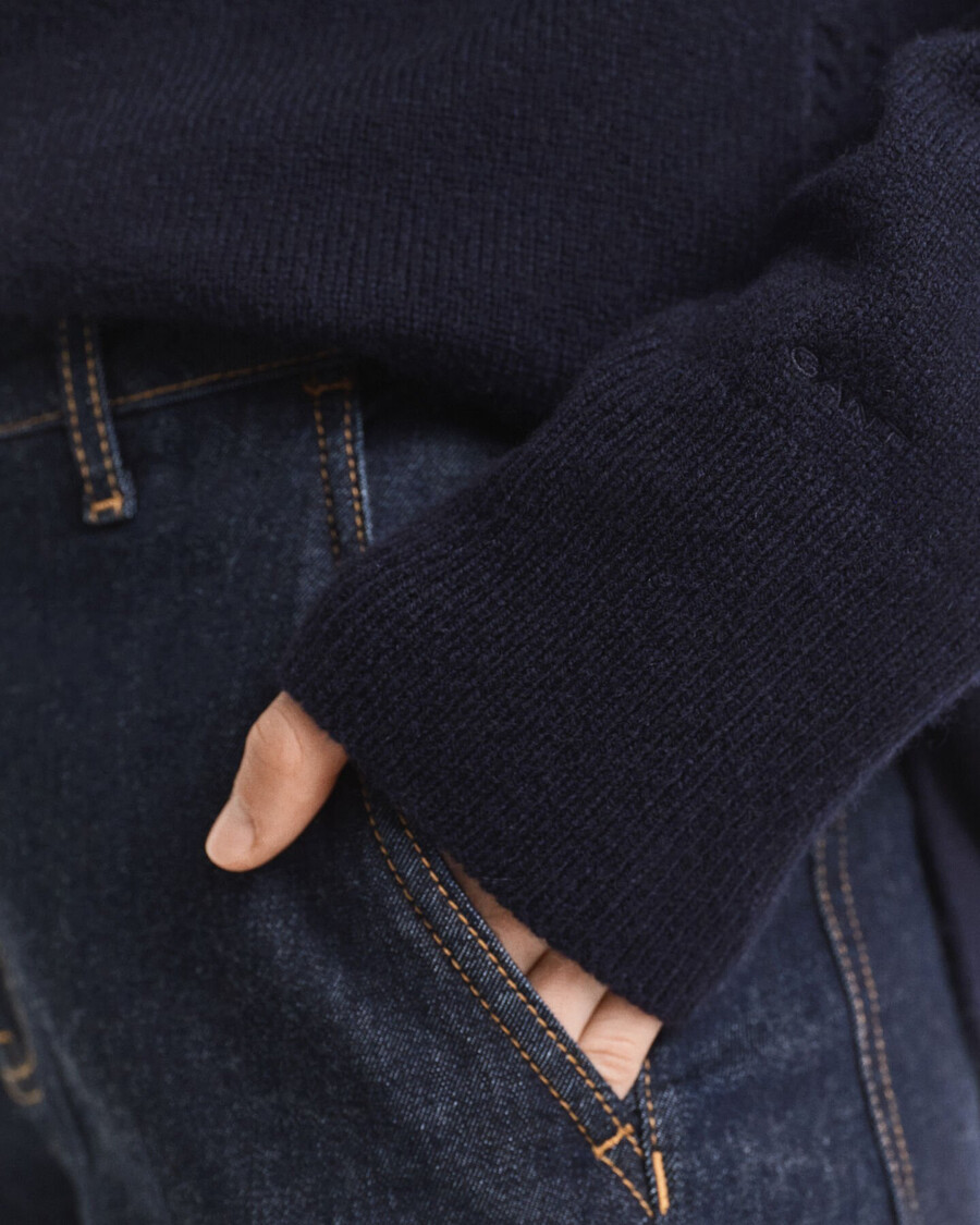 suéter de gola alta em mistura de lã e cashmere macio - azul noite