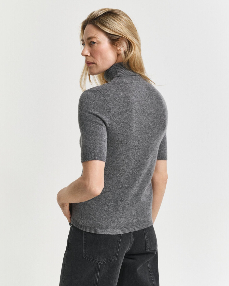 suéter de gola alta de cashmere com mangas curtas - cinza mesclado