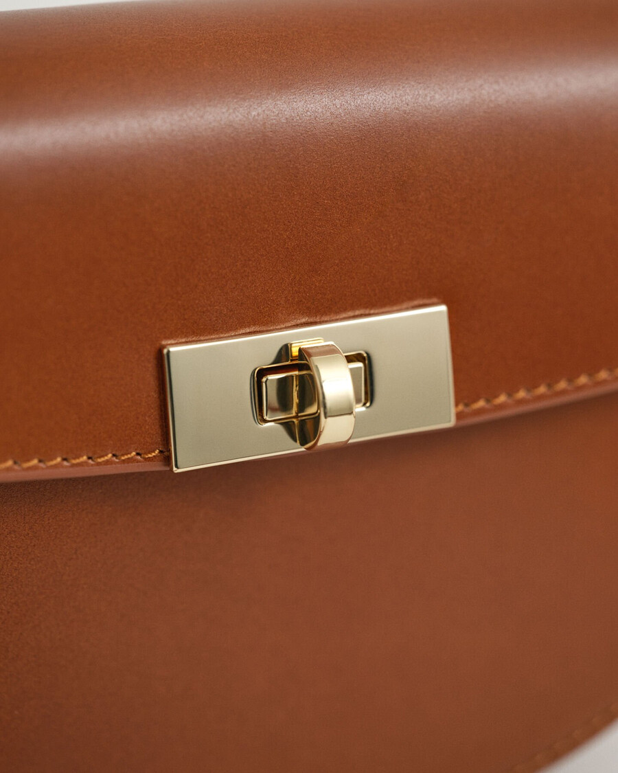 bolsa de ombro em couro - conhaque