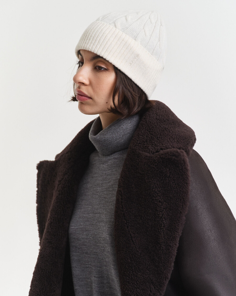 gorro de lã com tranças - creme
