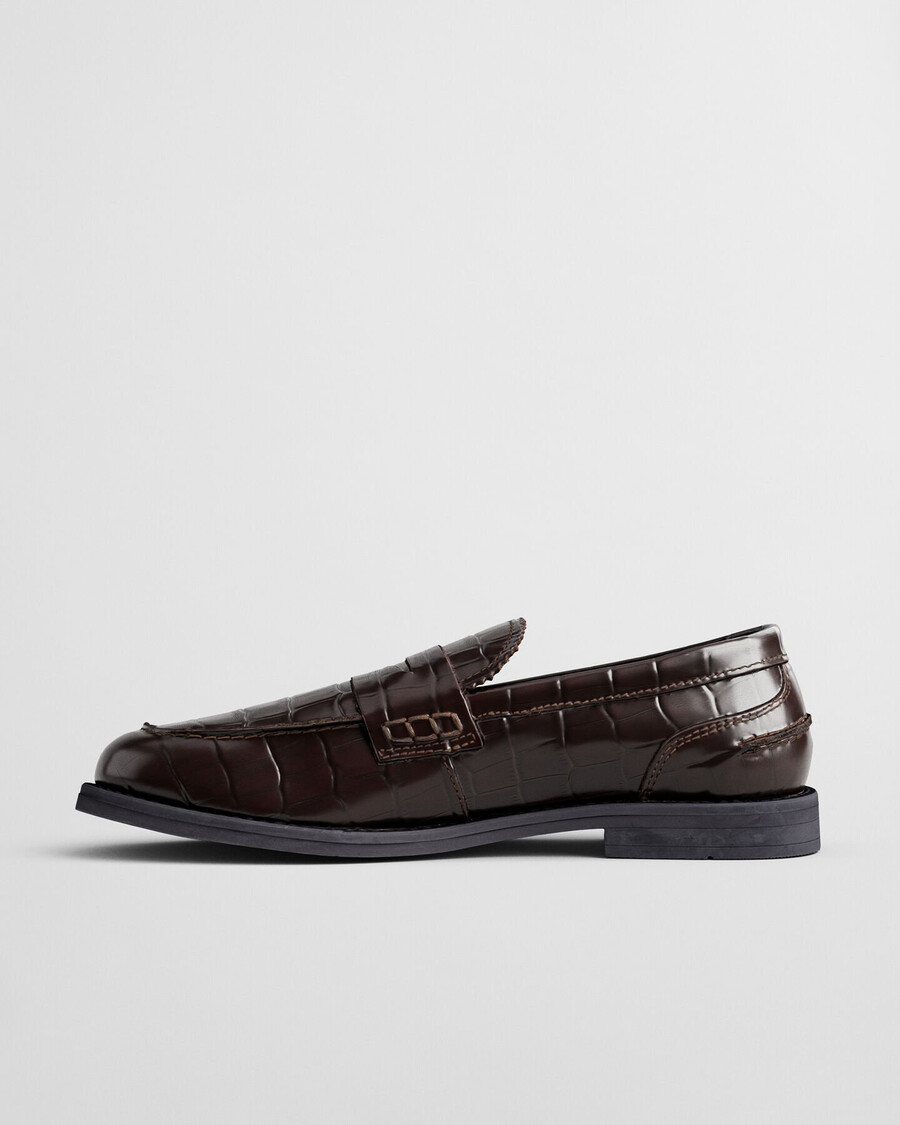 mocassins gracelyn em couro com efeito croco - marrom escuro